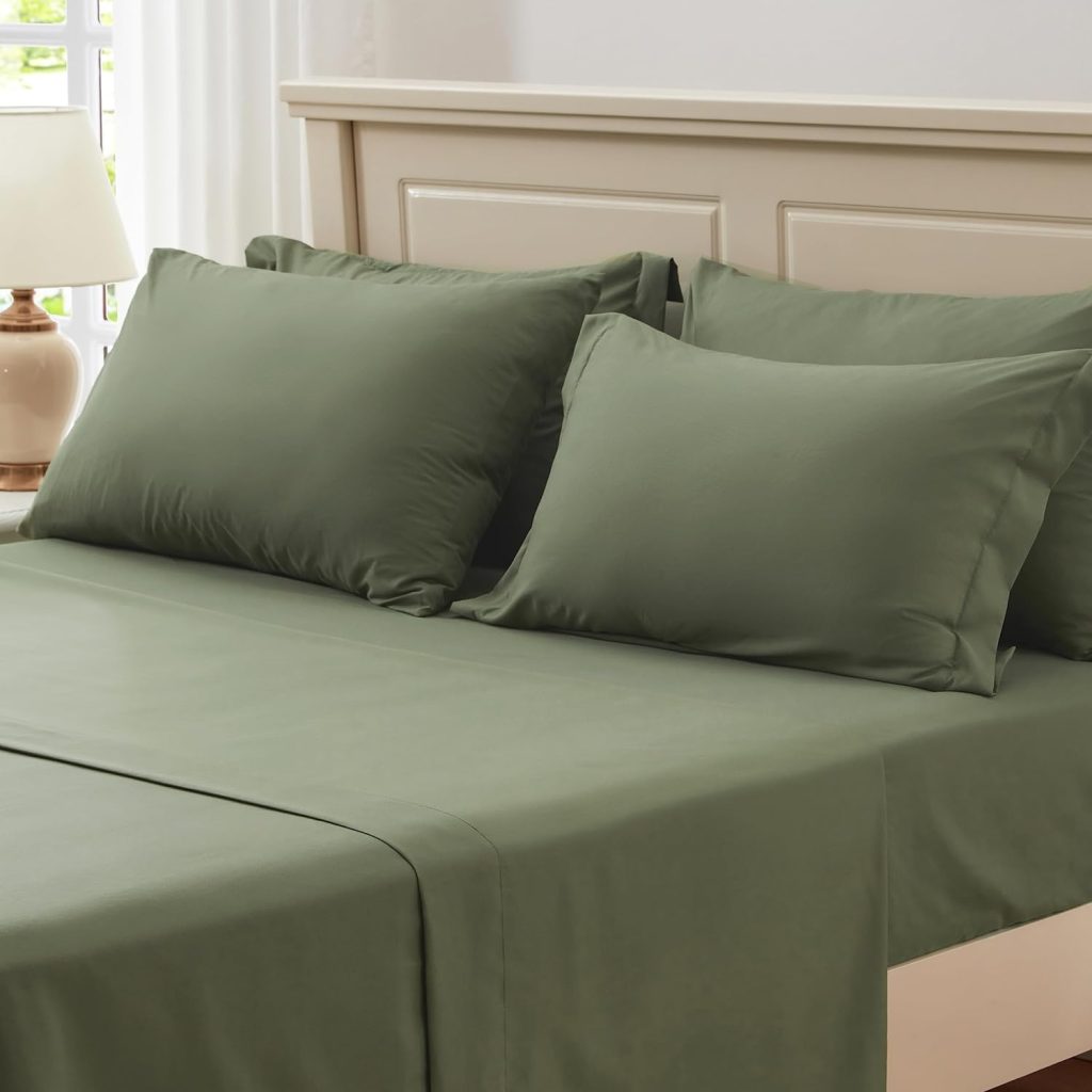 Queen Comforter Set 7 pieces, Olive Green Seersucker Bed in a Bag with Comforter and Sheets, All Season Bedding Sets with 1 Comforter, 2 Pillow Shams, 2 Pillowcases, 1 Flat Sheet, 1 Fitted Sheet