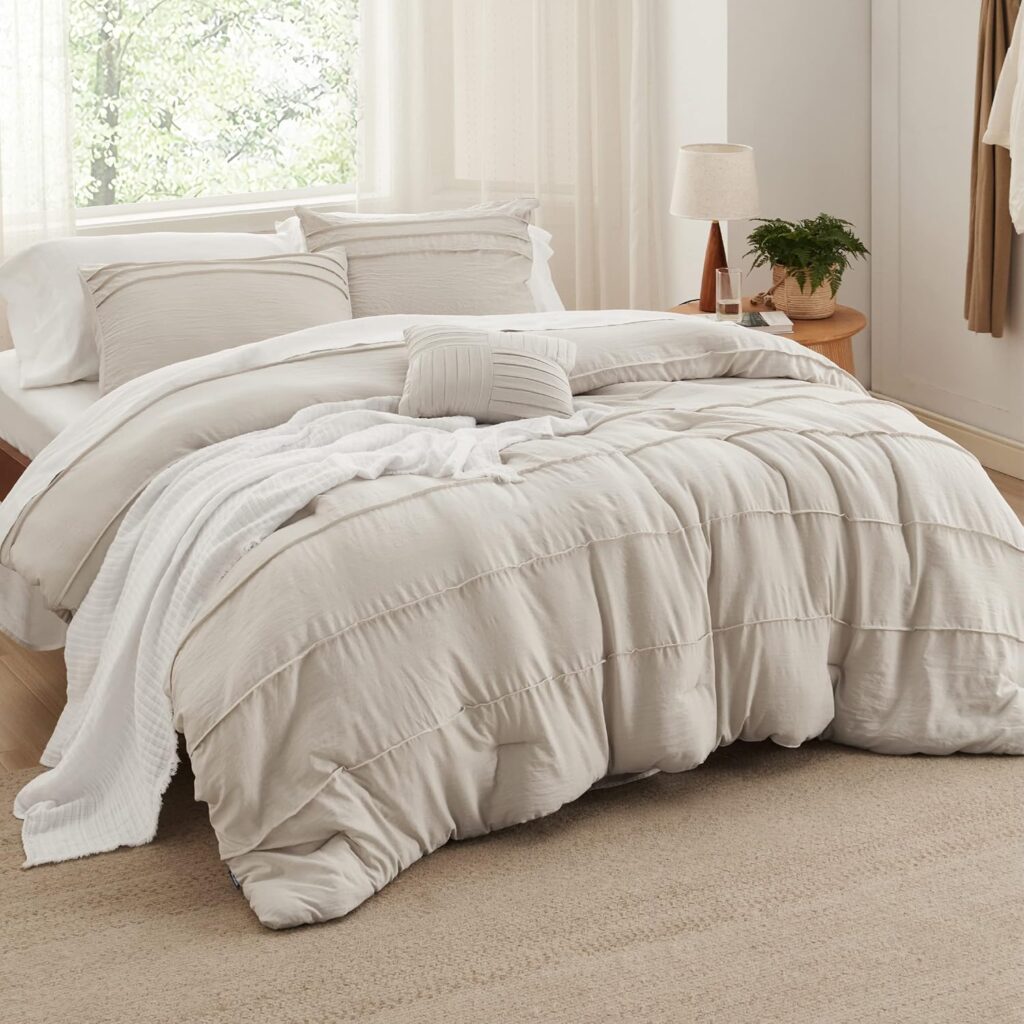 Bedsure Queen Comforter Set - 4 Pieces Pinch Pleat Bed Set, Beige Boho Bedding for All Season, 1 Soft Comforter, 2 Pillowcases, 1 Decorative Pillow