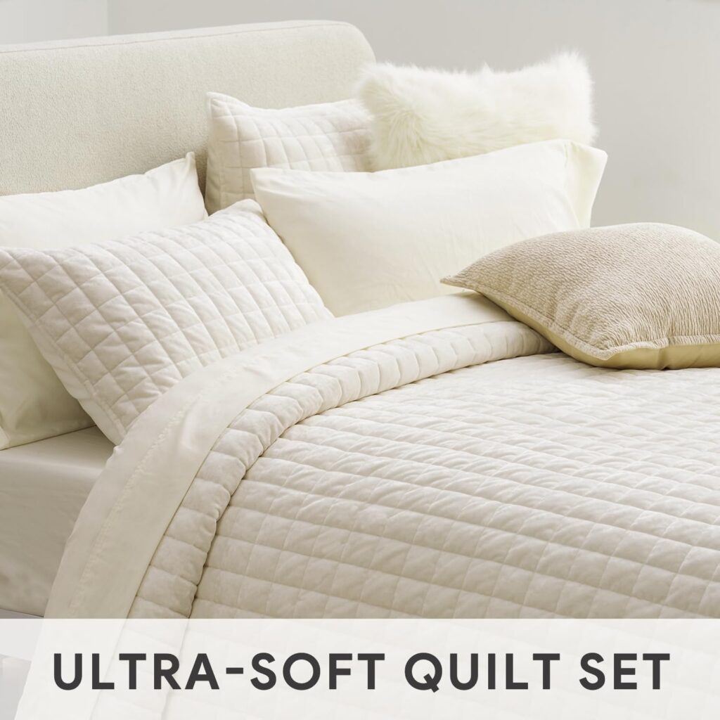 RECYCO Luxury Velvet Quilt Set King Size, Lightweight Velvet Comforter Set, Oversized Bedspread Coverlet Quilted Bedding Set, with 2 Matching Pillow Shams, for All Season, Cream White